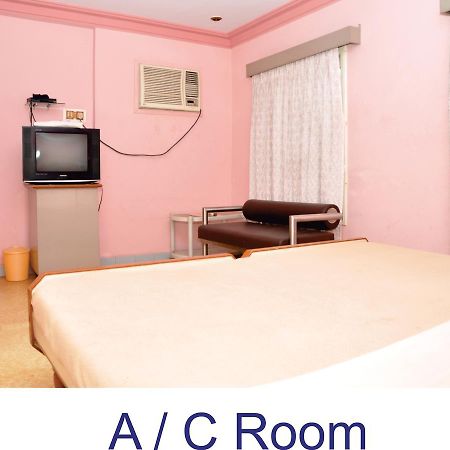 Hotel Baba Раджкот Екстер'єр фото